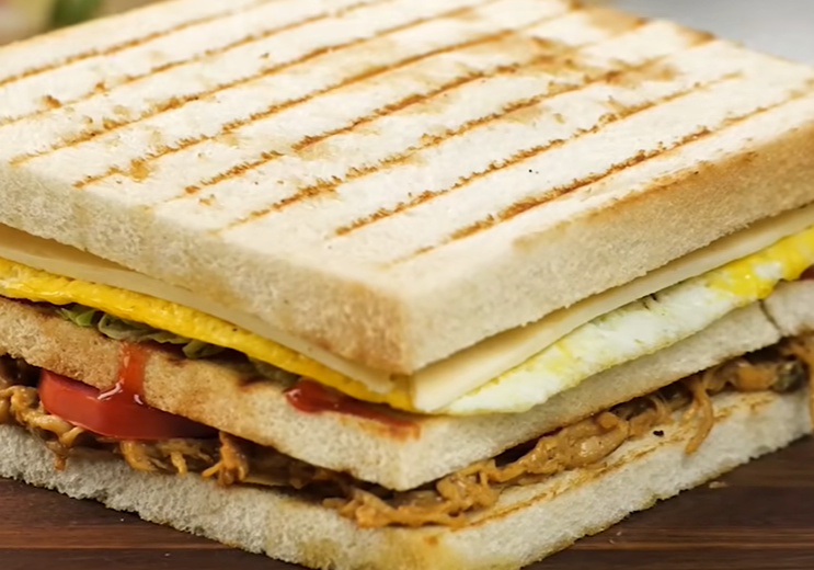 Club Sandwich Recipe – the ultimate triple-layers sandwiches for every occasion.