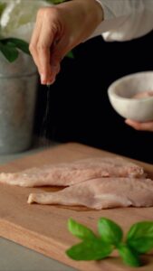 chicken breast cooking for sandwich filling
